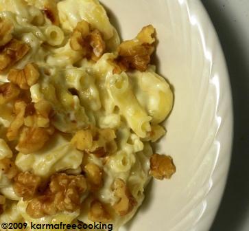 Blue Cheese Mac with Walnuts